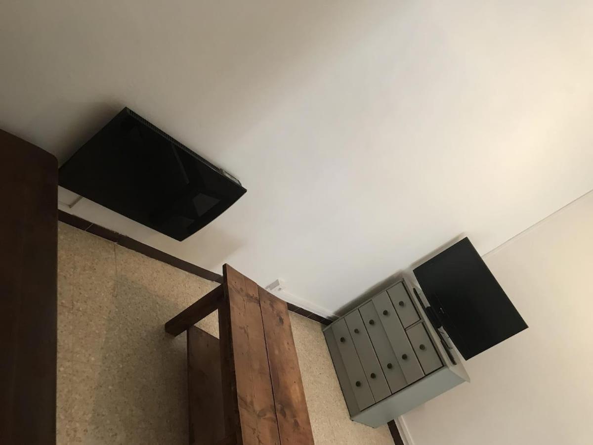 شقة Arles Fourques Studio Equipe المظهر الخارجي الصورة