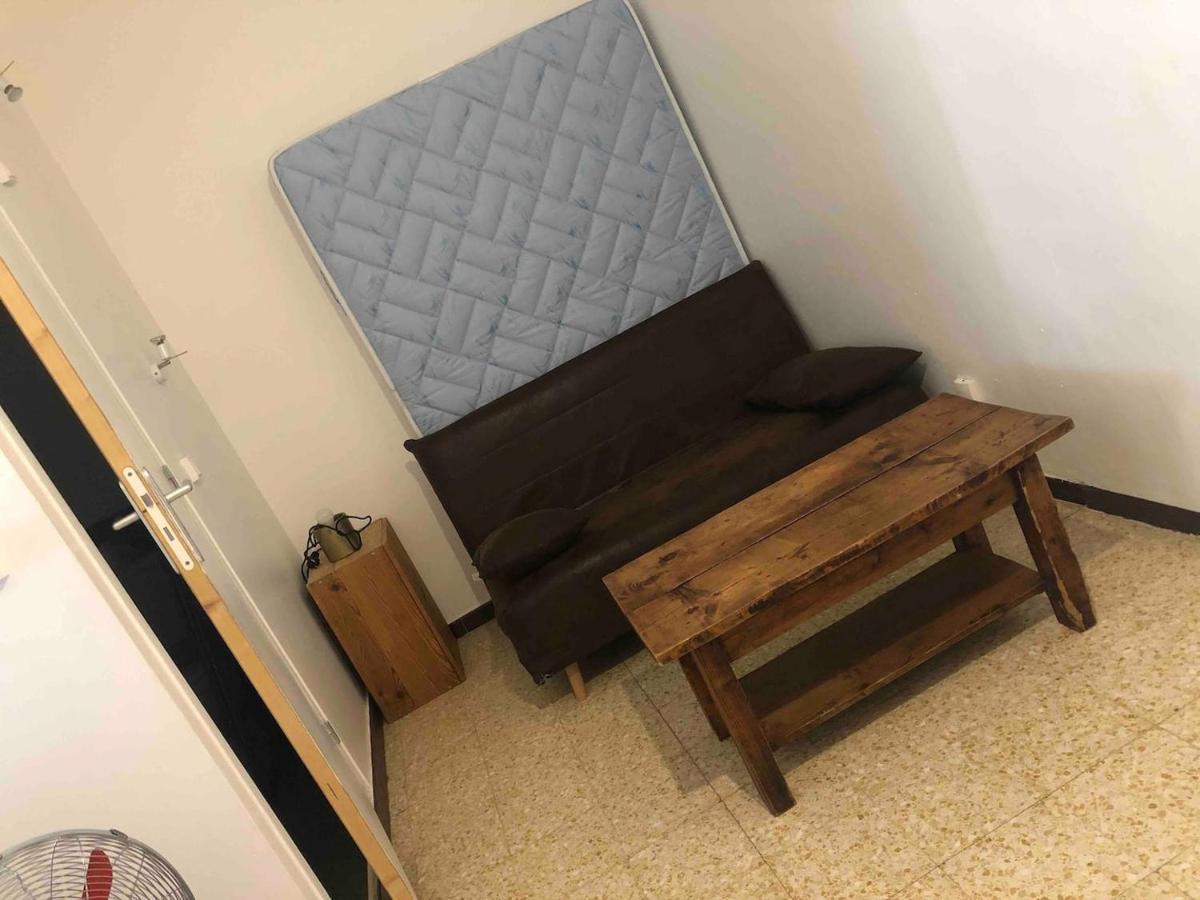 شقة Arles Fourques Studio Equipe المظهر الخارجي الصورة
